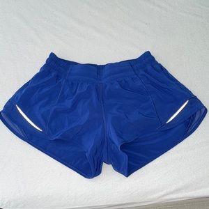 Lululemon Hotty Hot Shorts (2.5”) in symphony blue. Size 6. NWOT!